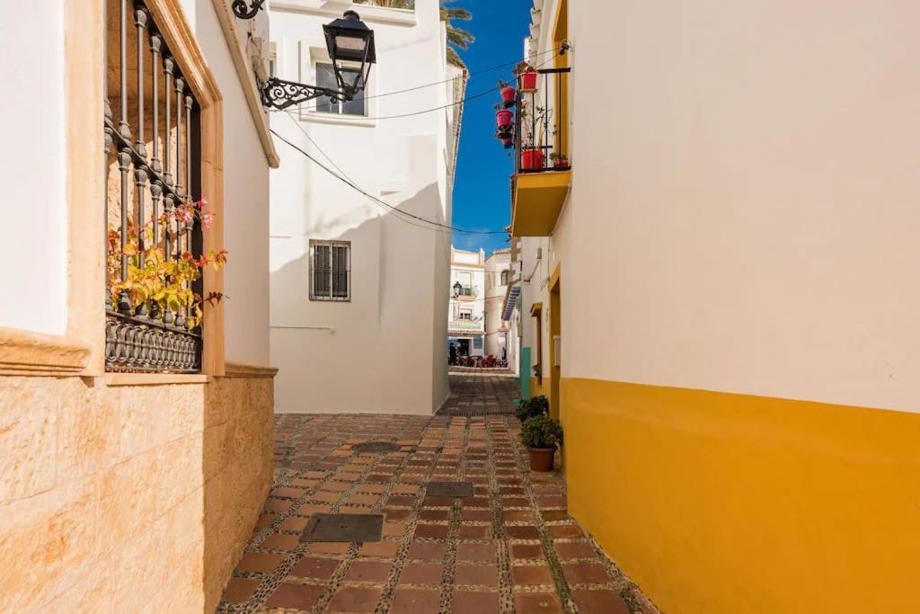 Luxe Appartement, Centrum Marbella, Vlak Aan Zee! Exterior photo